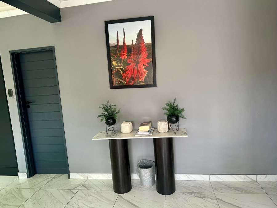 To Let 4 Bedroom Property for Rent in Table View Western Cape